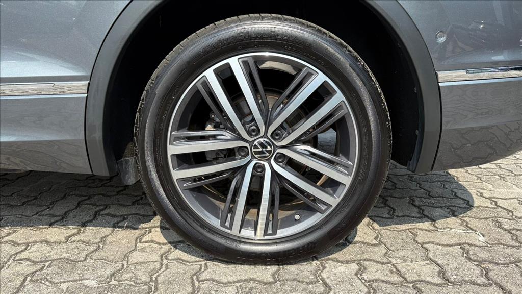 TIGUAN 2.0 300 TSI GASOLINA ALLSPACE R-LINE AUTOMÁTICO10