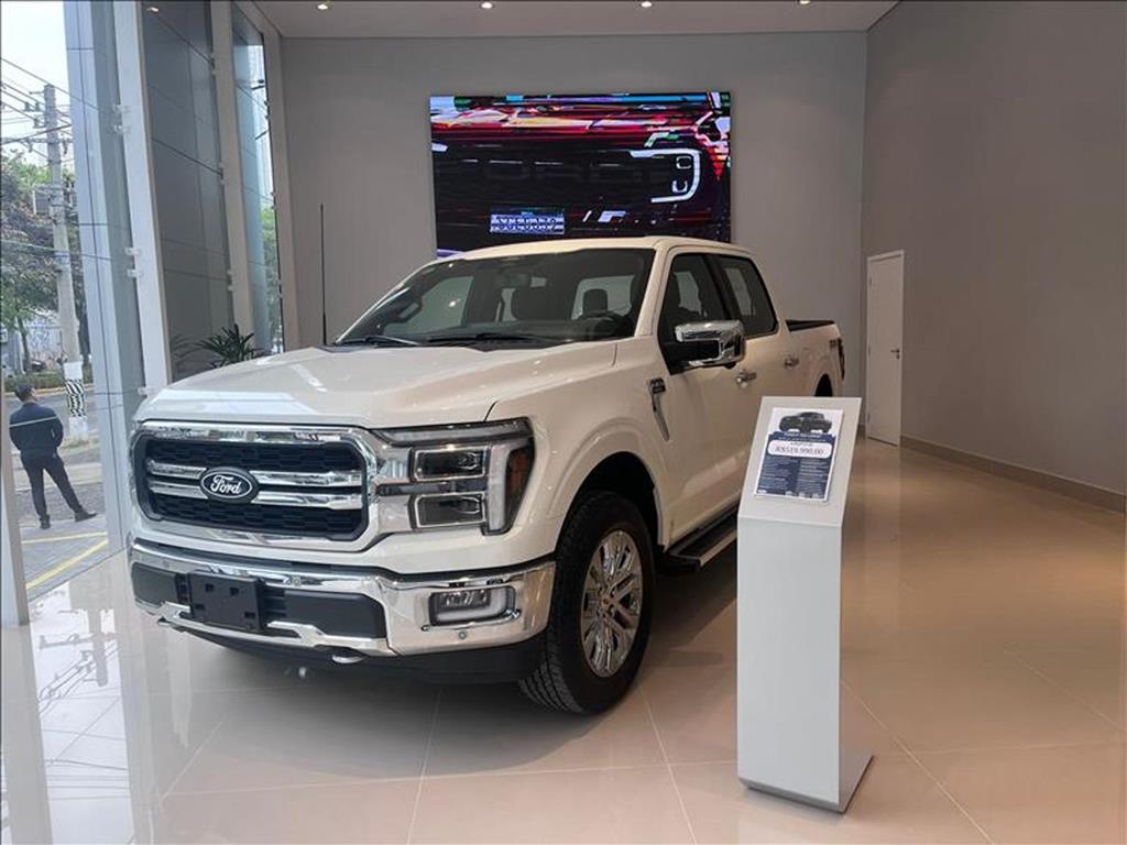 Ford-F-150-5.0 V8 GASOLINA CD LARIAT FX4 AUTOMÁTICO