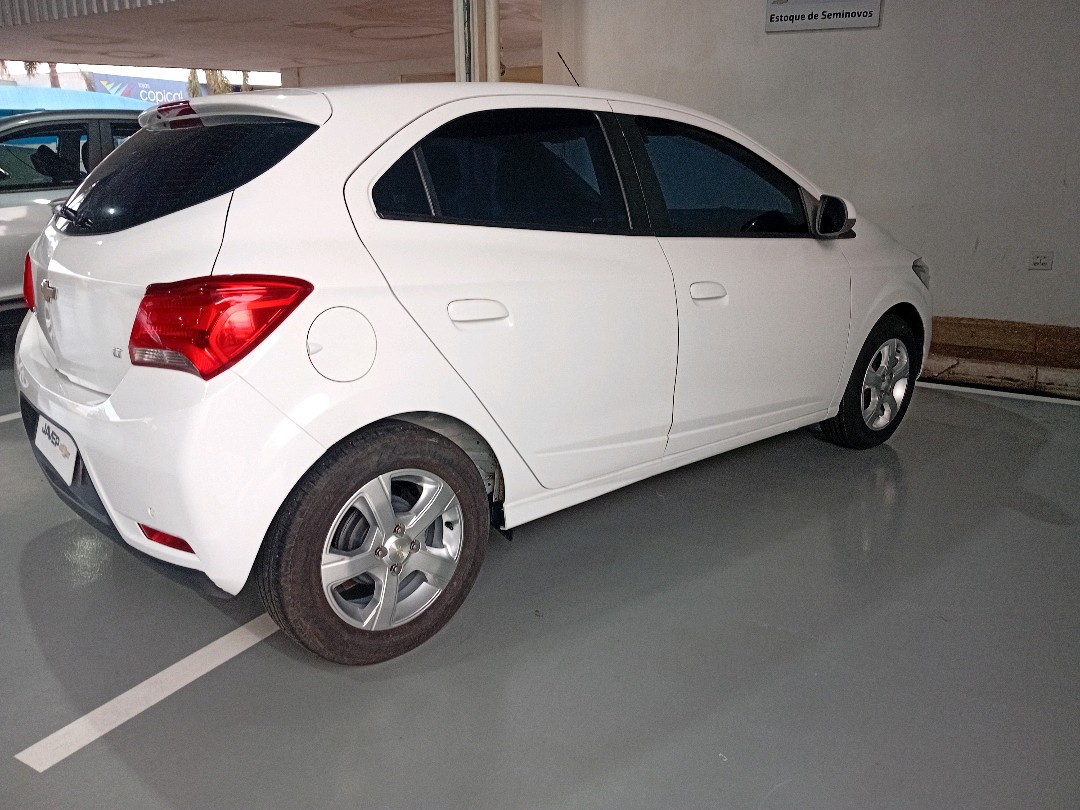 Chevrolet Onix 1.4 Mpfi LT 8V Flex 4P Automático - foto 9