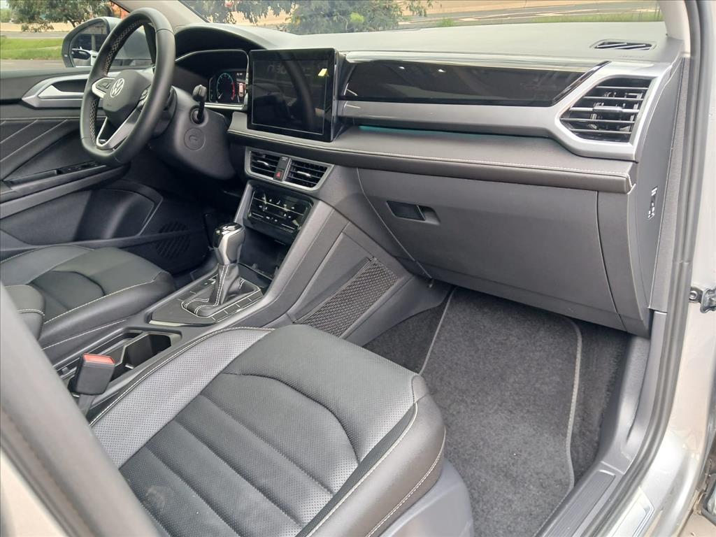 TAOS 1.4 250 TSI TOTAL FLEX HIGHLINE AUTOMÁTICO17