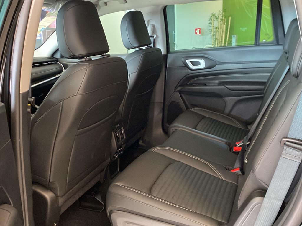 COMMANDER 1.3 T270 TURBO FLEX LONGITUDE AT68