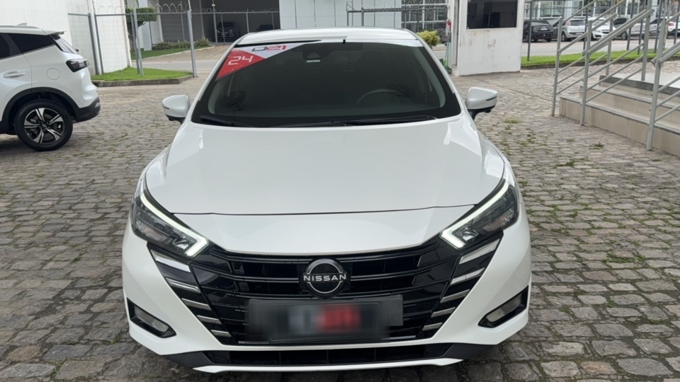 Nissan-VERSA-1.6 16V FLEX EXCLUSIVE XTRONIC
