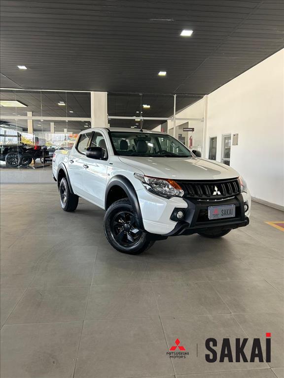 2.4 16V TURBO DIESEL OUTDOOR GLX CD 4X4 MANUAL