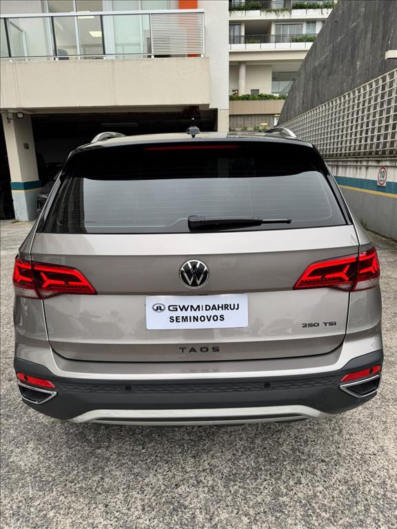 TAOS 1.4 250 TSI TOTAL FLEX HIGHLINE AUTOMÁTICO4