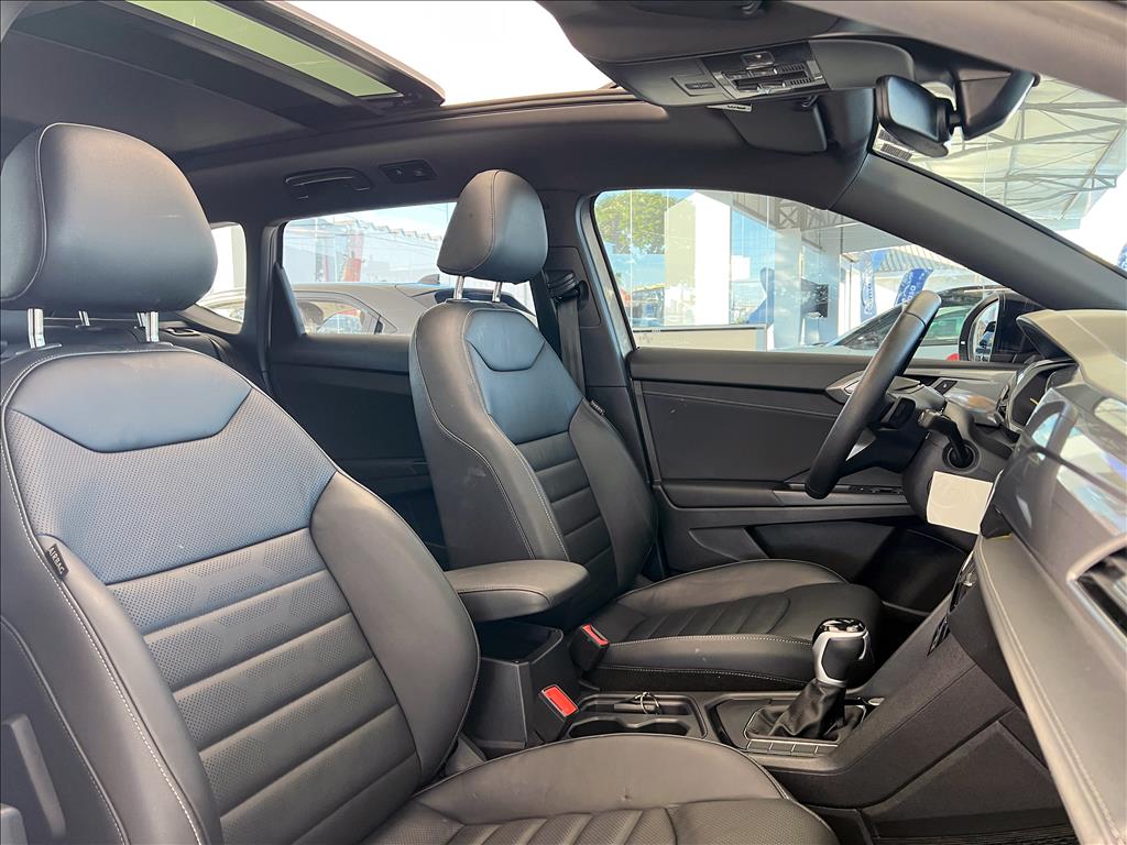 TAOS 1.4 250 TSI TOTAL FLEX HIGHLINE AUTOMÁTICO18