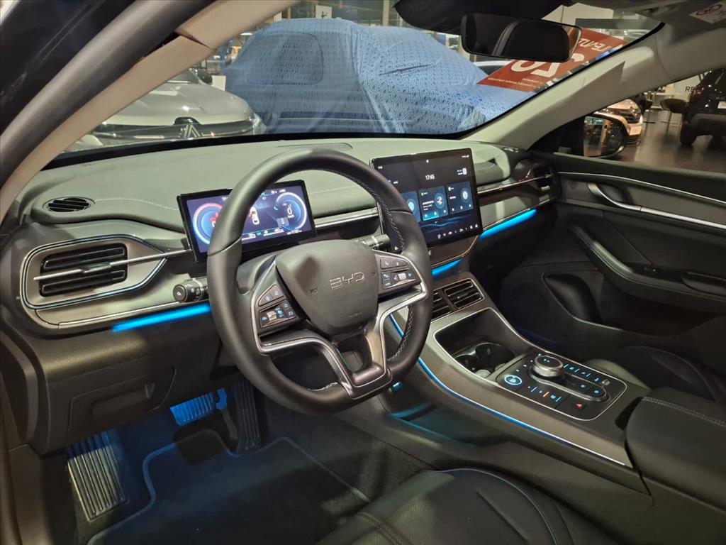 KING 1.5 DM-I PHEV GS AUTOMÁTICO8