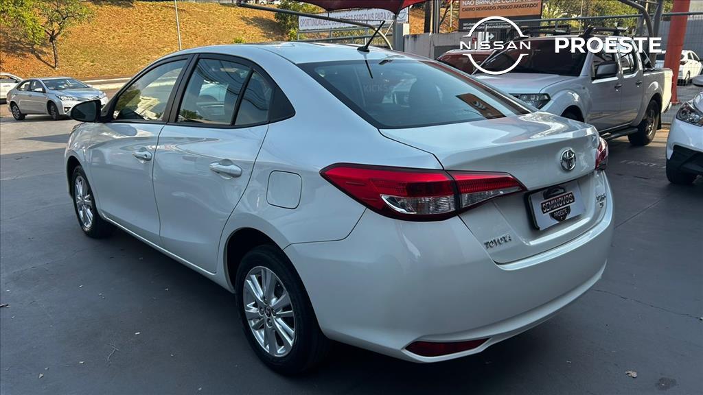 YARIS 1.5 16V FLEX SEDAN XL MULTIDRIVE5