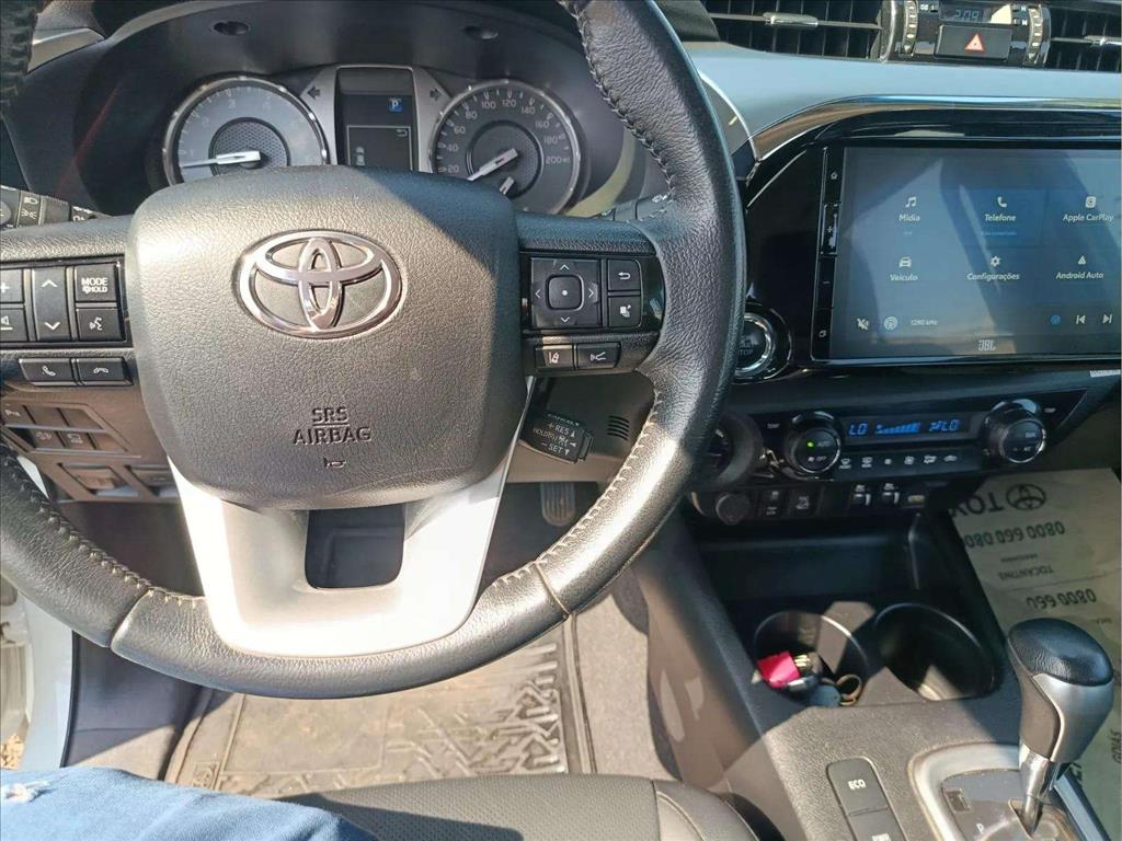 HILUX 2.8 D-4D TURBO DIESEL CD SRX PLUS 4X4 AUTOMÁTICO8