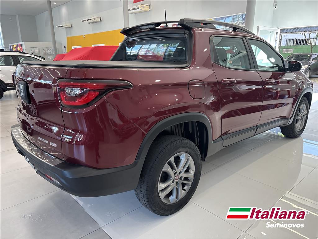 TORO 2.0 16V TURBO DIESEL FREEDOM 4WD AT93