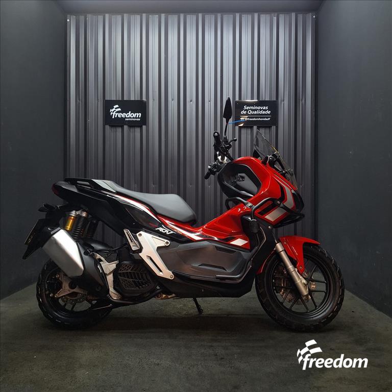 Moto HONDA do modelo ADV ADV 2021/2021