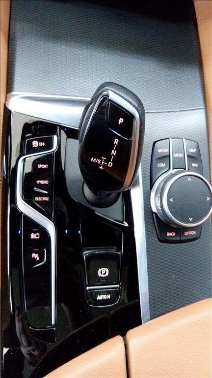 530e 2.0 16V TWINPOWER HÍBRIDO M SPORT AUTOMÁTICO11