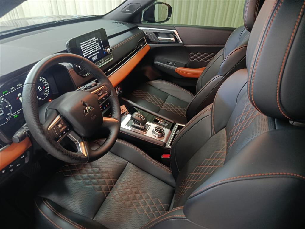 OUTLANDER 2.4 PHEV SIGNATURE S-AWC DHT8