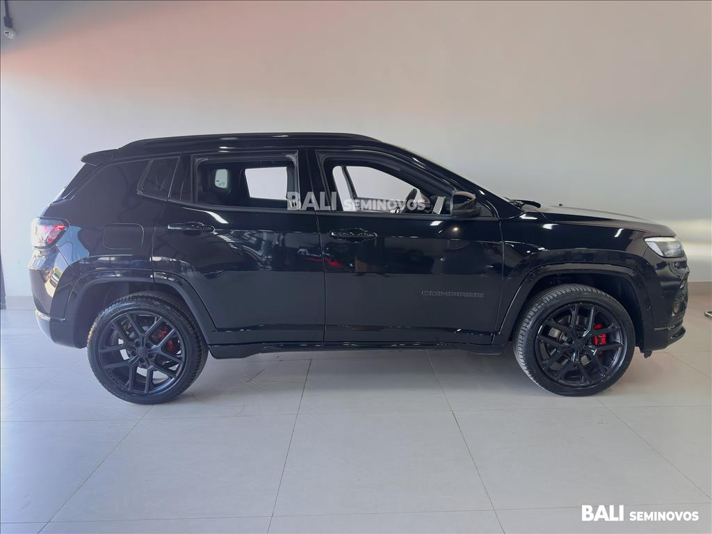 COMPASS 2.0 HURRICANE 4 TURBO GASOLINA BLACKHAWK AT92