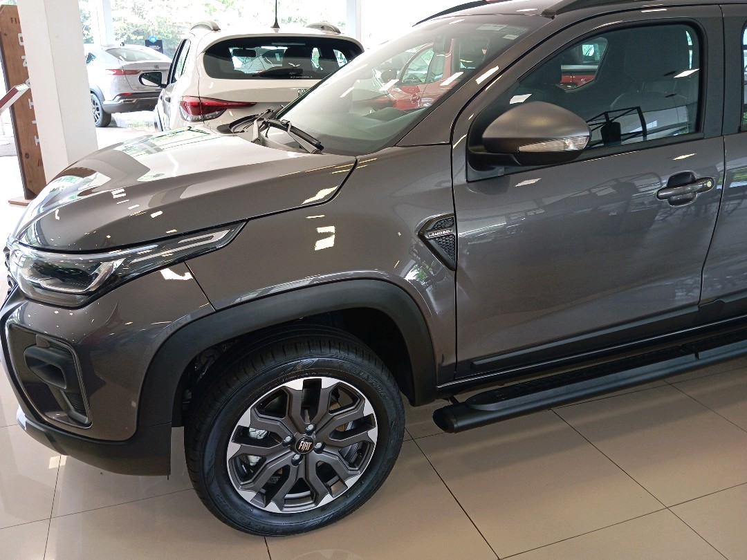 STRADA 1.0 TURBO 200 FLEX ULTRA CD CVT3