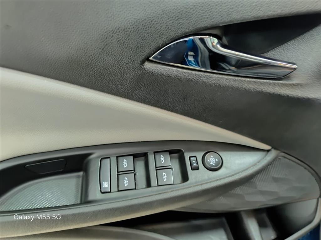 ONIX 1.0 TURBO FLEX AUTOMÁTICO10