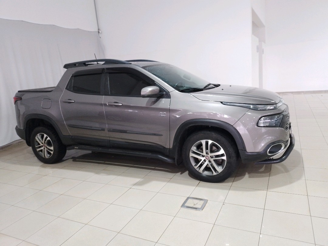 Fiat-TORO-2.0 16V TURBO DIESEL FREEDOM 4WD AT9