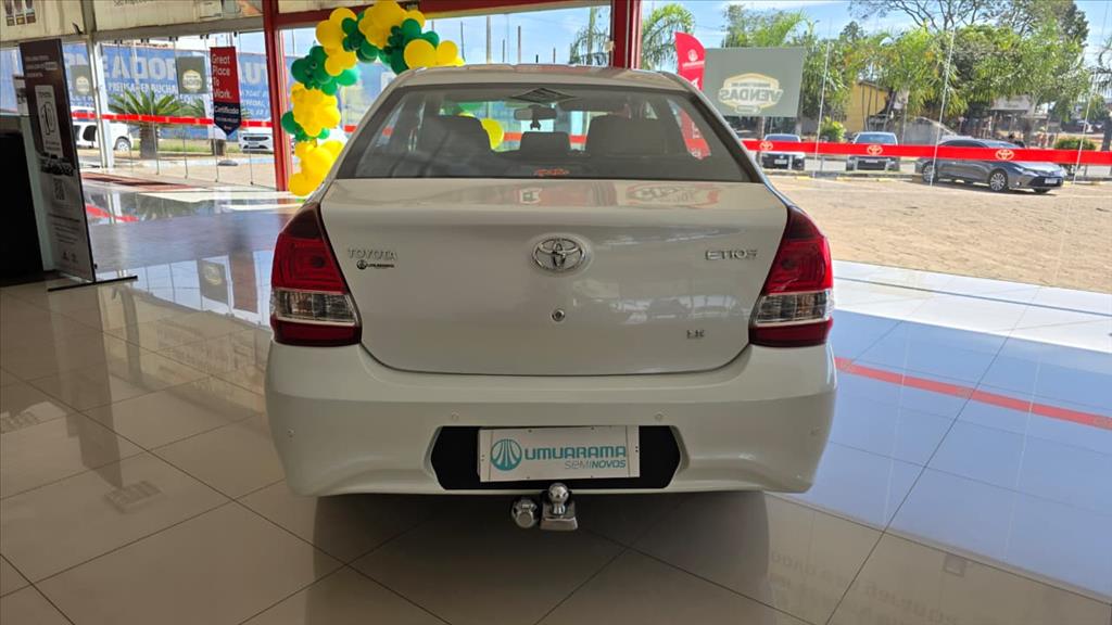 ETIOS 1.5 X PLUS SEDAN 16V FLEX 4P AUTOMÁTICO5