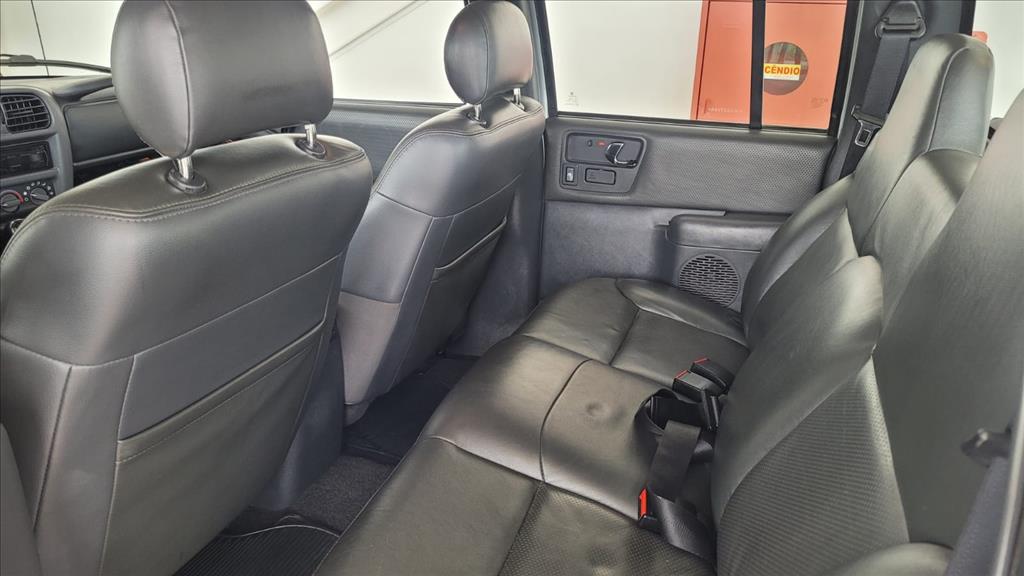 S10 2.4 MPFI EXECUTIVE 4X2 CD 8V FLEX 4P MANUAL S10 2.4 MPFI EXECUTIVE 4X2 CD 8V FLEX 4P MANUAL