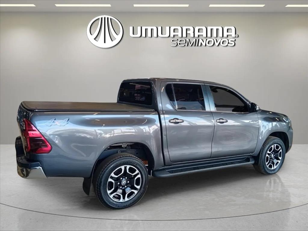 HILUX 2.8 D-4D TURBO DIESEL CD SRX 4X4 AUTOMÁTICO3