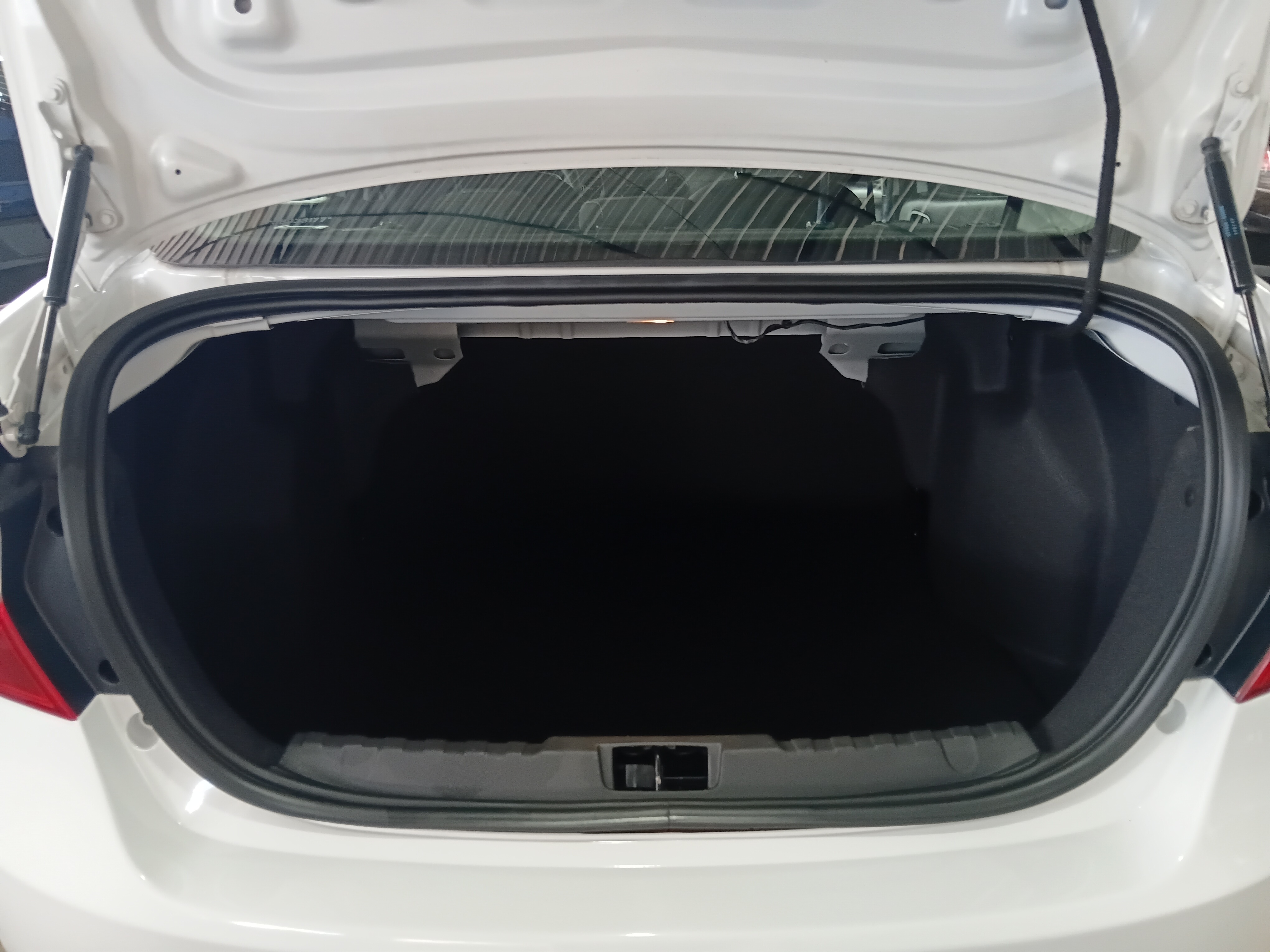 Ford-KA +-1.0 TI-VCT FLEX SE MANUAL
