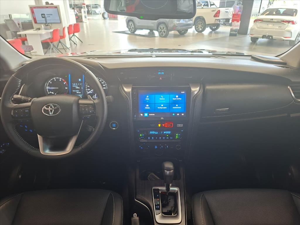 HILUX SW4 2.8 D-4D TURBO DIESEL SRX PLATINUM 4X4 AUTOMÁTICO10