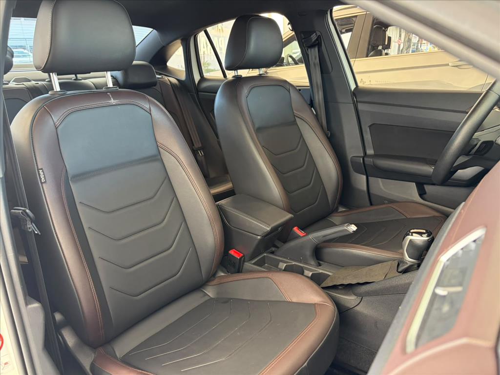 VIRTUS 1.0 200 TSI HIGHLINE AUTOMÁTICO18