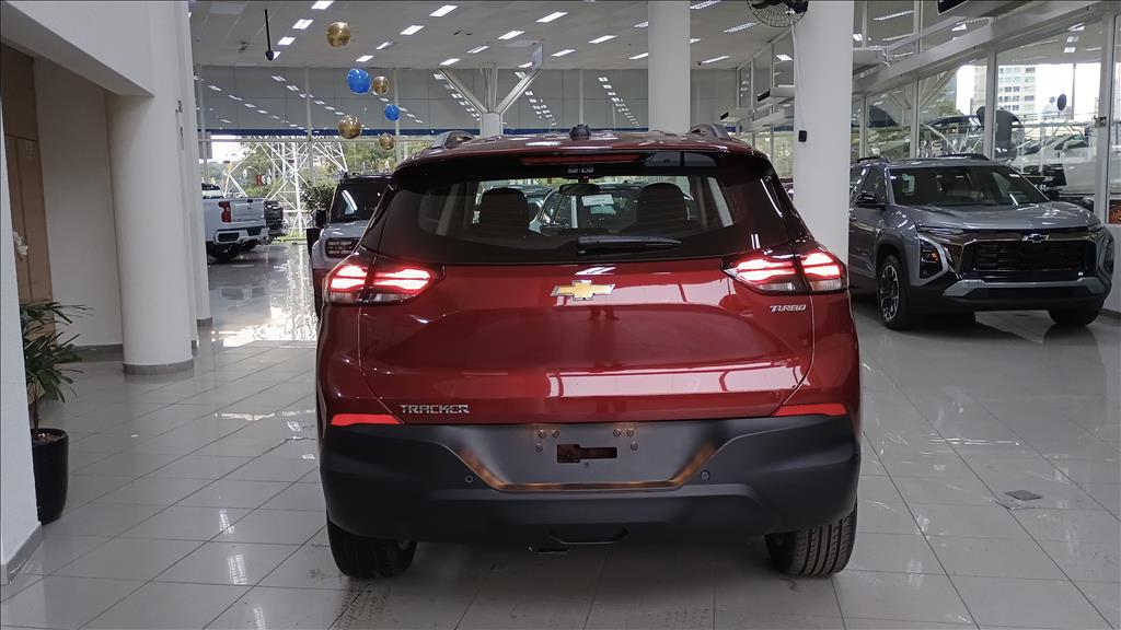TRACKER 1.0 TURBO FLEX PRO AUTOMÁTICO4