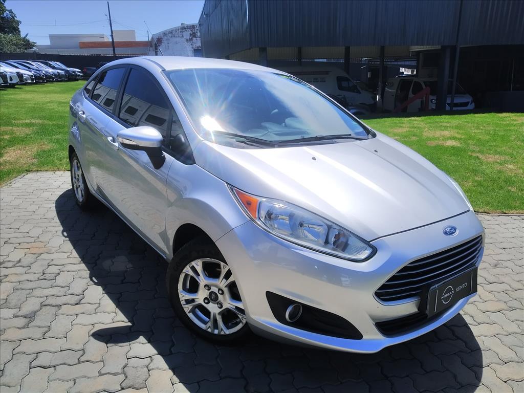 FIESTA 1.6 SE SEDAN 16V FLEX 4P POWERSHIFT FIESTA 1.6 SE SEDAN 16V FLEX 4P POWERSHIFT