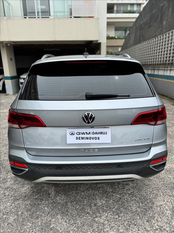 TAOS 1.4 250 TSI TOTAL FLEX HIGHLINE AUTOMÁTICO4