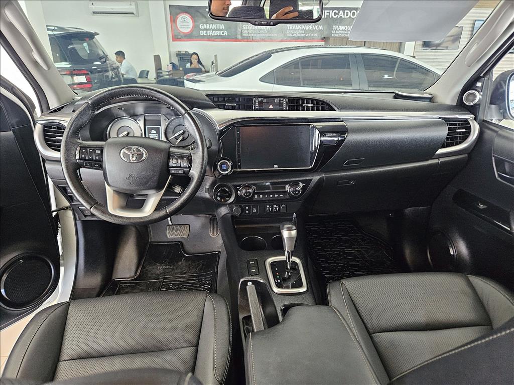 HILUX 2.8 D-4D TURBO DIESEL CD SRX 4X4 AUTOMÁTICO7