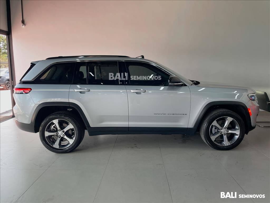 GRAND CHEROKEE 2.0 TURBO HÍBRIDO 4XE AT86
