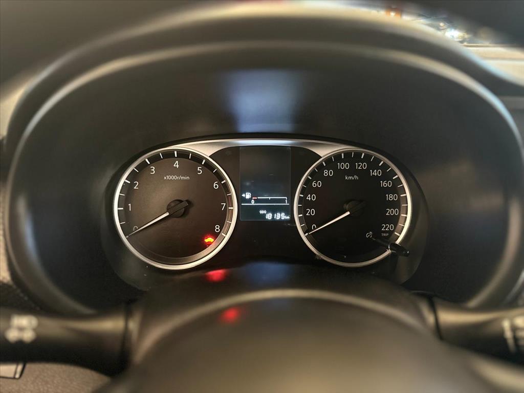KICKS PLAY 1.6 16V FLEXSTART SENSE XTRONIC