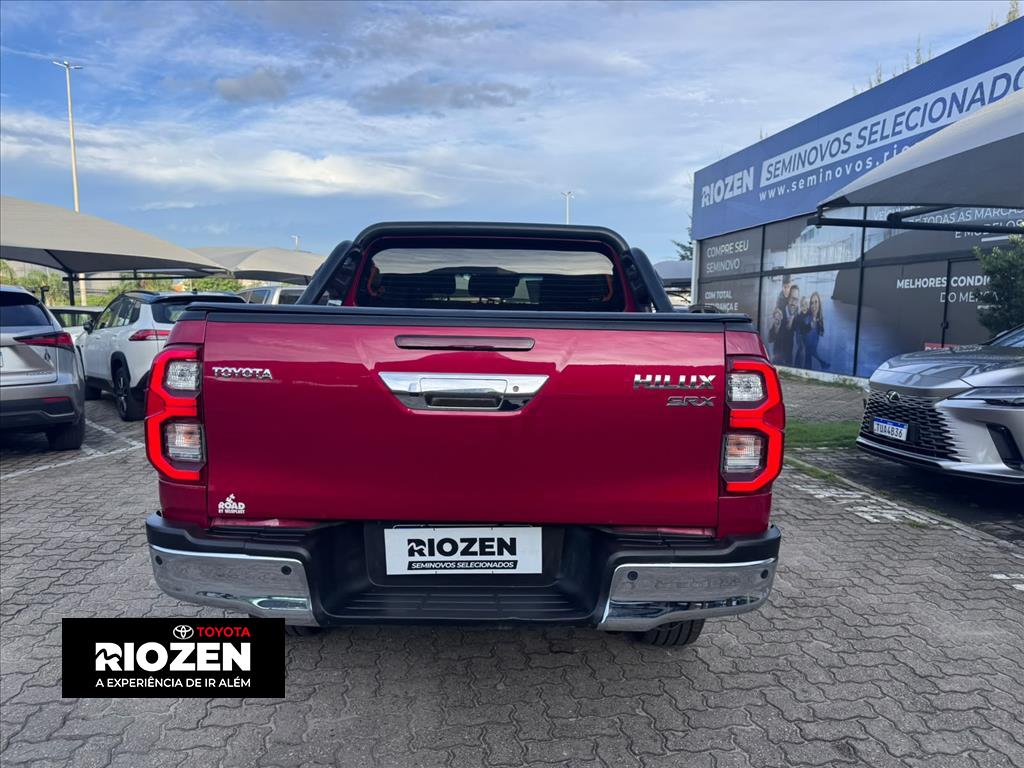 HILUX 2.8 D-4D TURBO DIESEL CD SRX 4X4 AUTOMÁTICO4