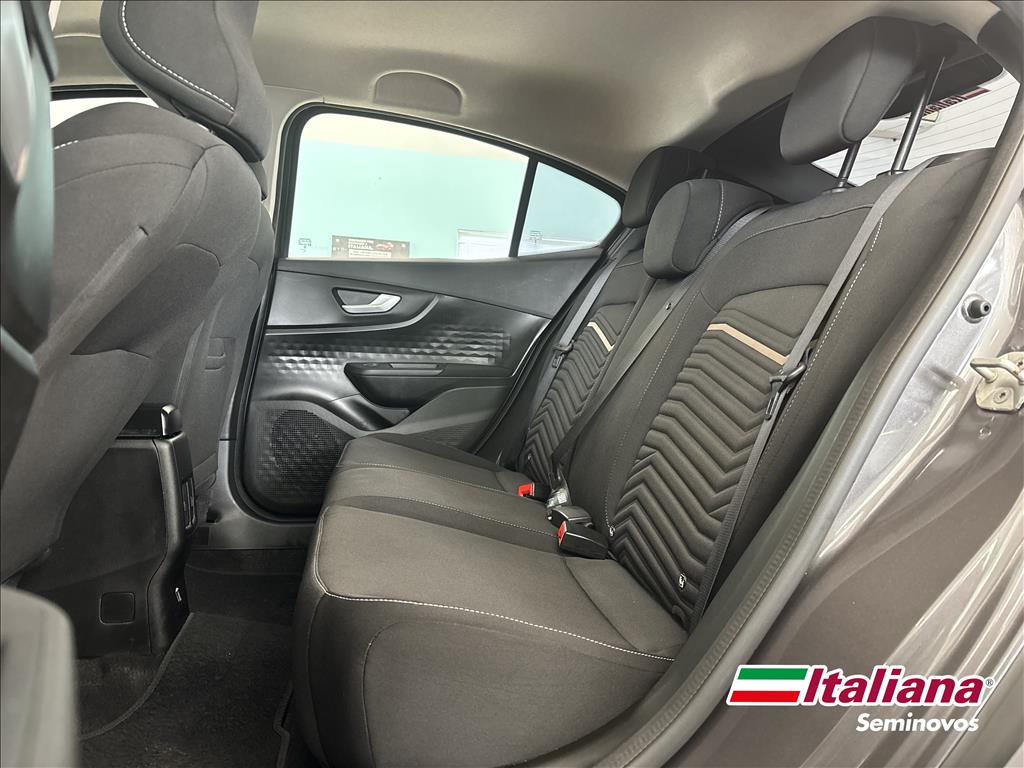 FASTBACK 1.0 TURBO 200 FLEX CVT
