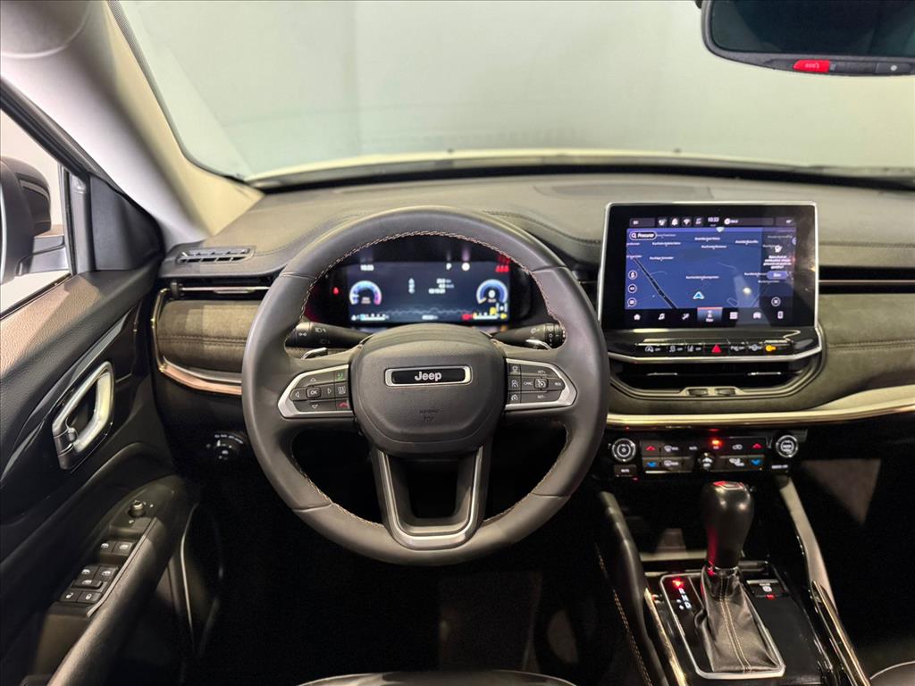 COMMANDER 1.3 T270 TURBO FLEX LIMITED AT66