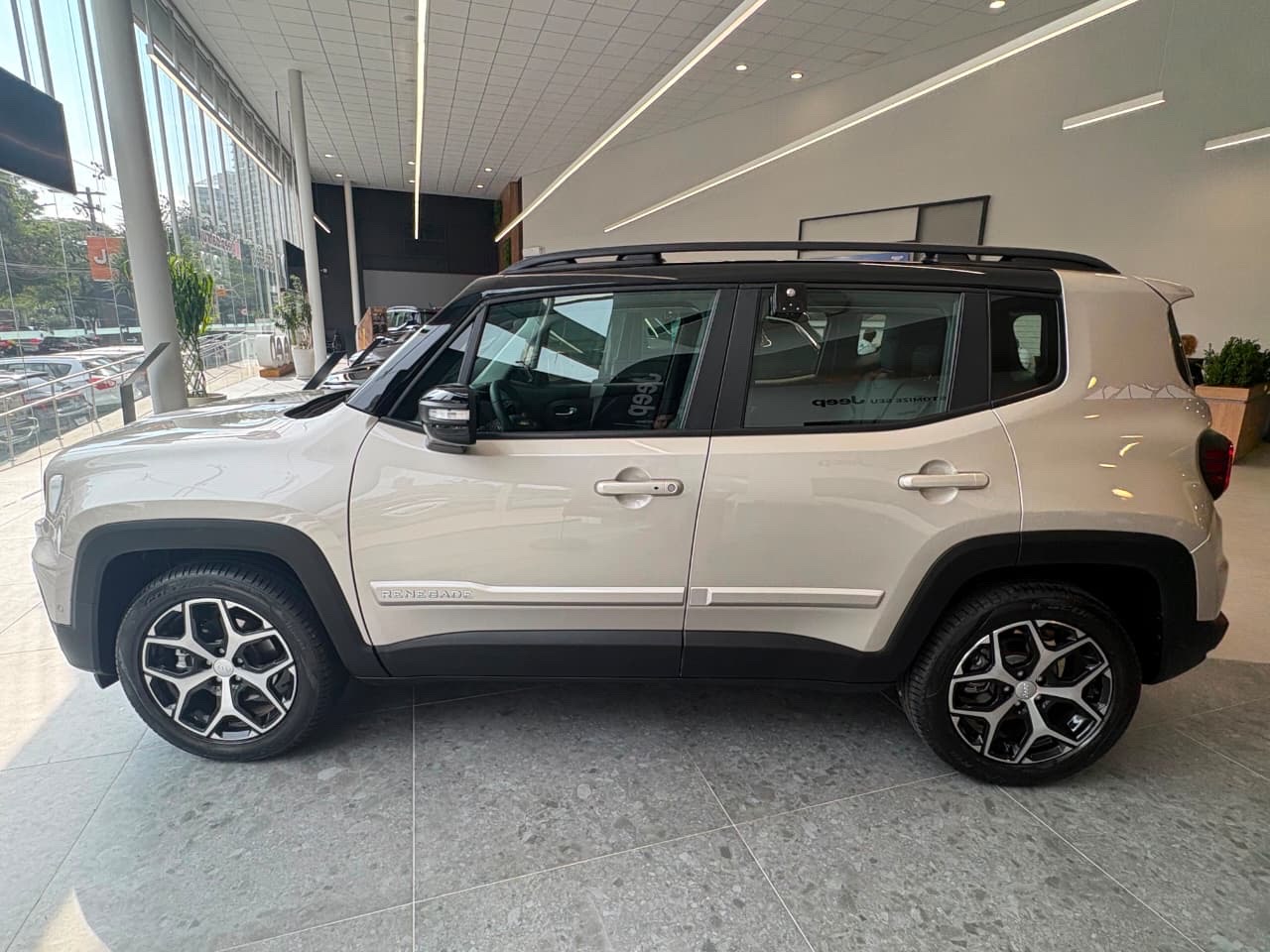 RENEGADE 1.3 T270 TURBO FLEX SAHARA AT68