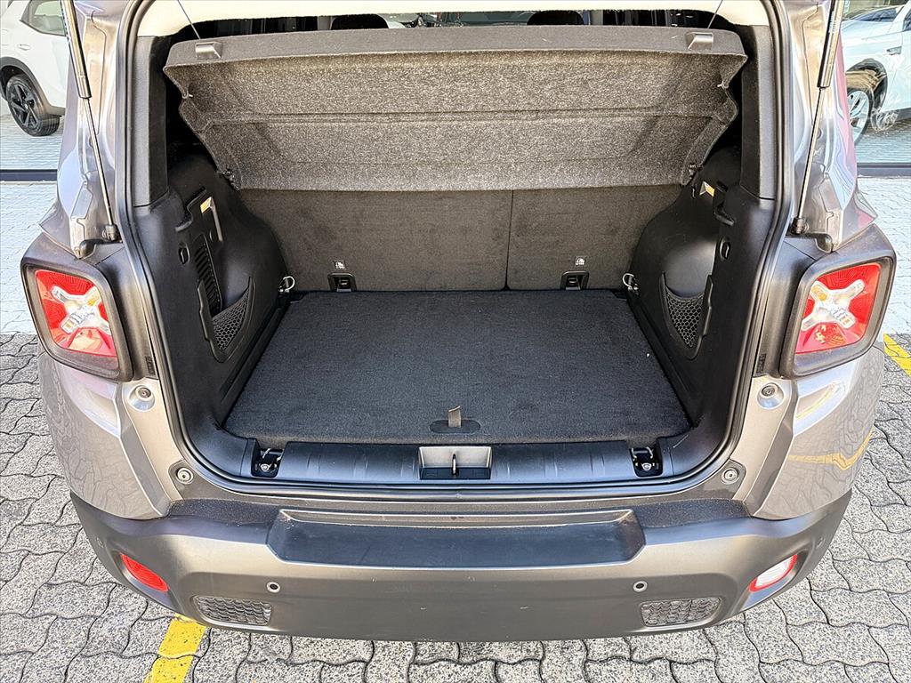 Jeep Renegade - 1.8 16V FLEX LONGITUDE 4P AUTOMÁTICO