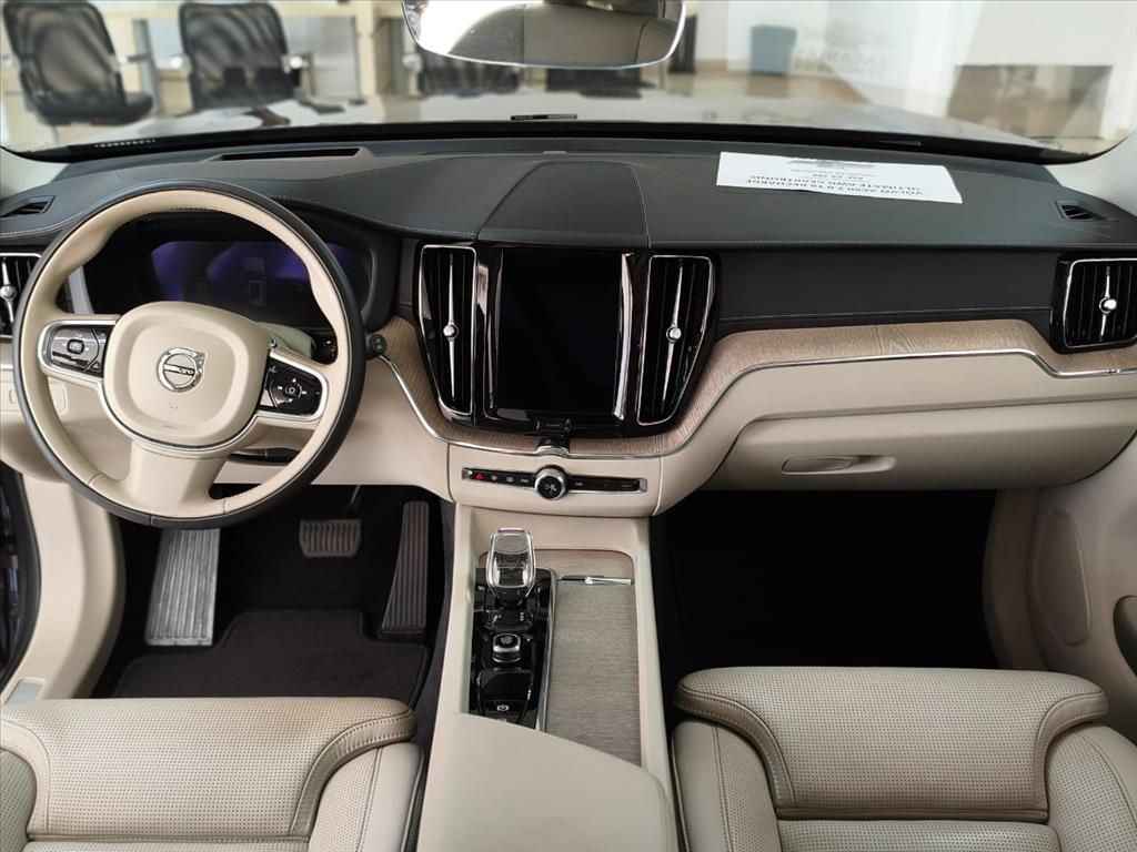 XC60 2.0 T8 RECHARGE ULTIMATE AWD GEARTRONIC7