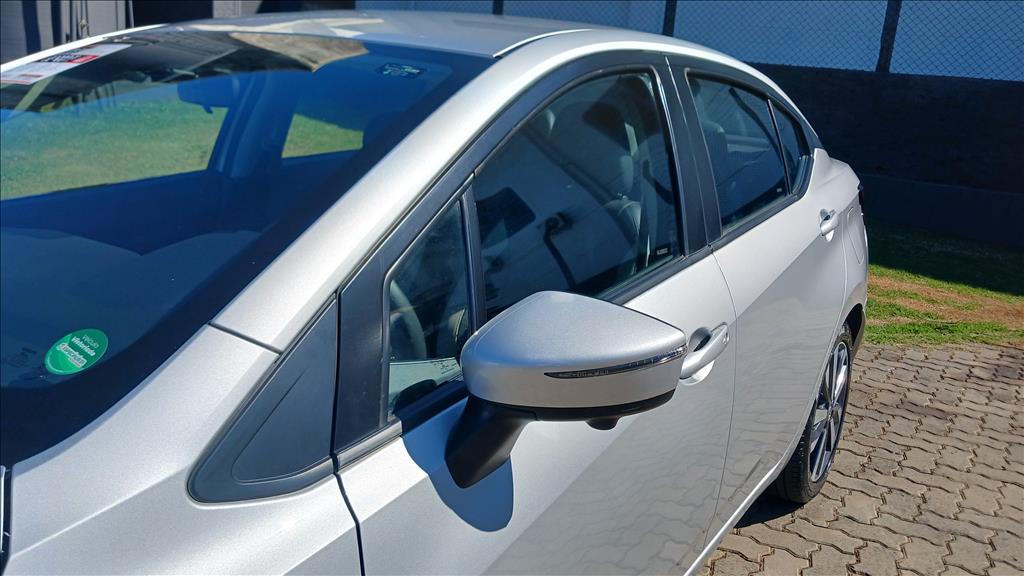 VERSA 1.6 16V FLEX EXCLUSIVE XTRONIC9