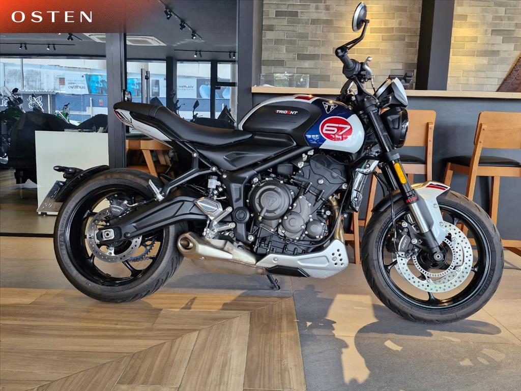 TRIUMPH-TRIDENT-660 TRIPLE TRIBUTE EDITION