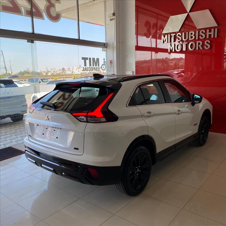 Mitsubishi-ECLIPSE CROSS-1.5 MIVEC TURBO GASOLINA HPE BLACK CVT