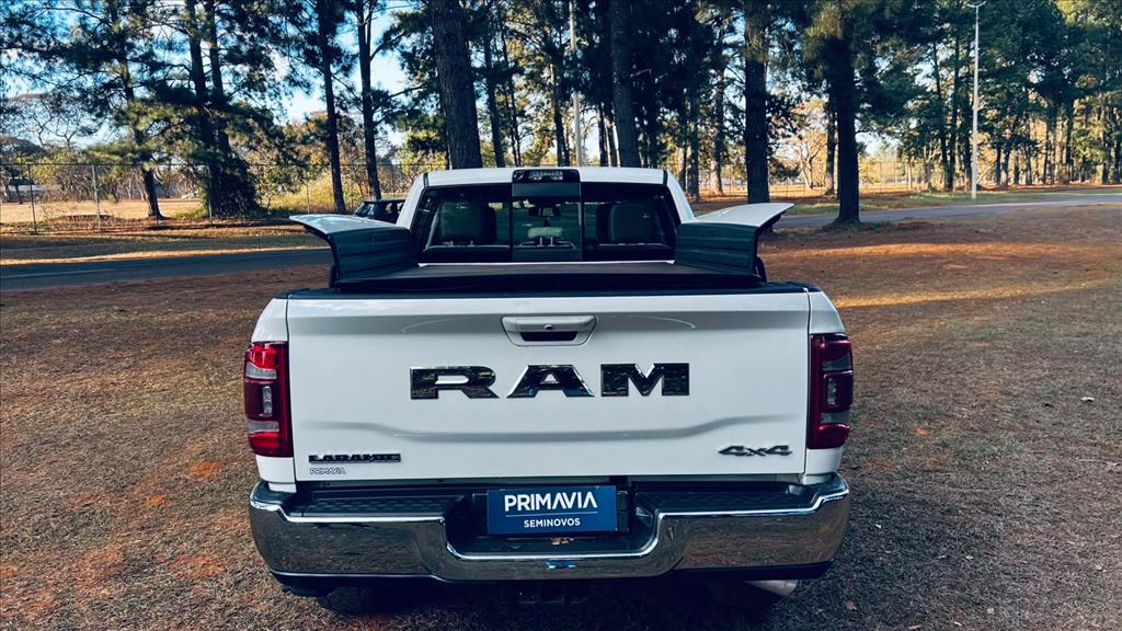 2500 6.7 I6 TURBO DIESEL LARAMIE CD 4X4 AUTOMÁTICO5