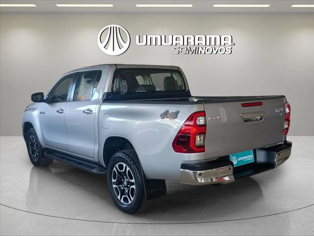 HILUX 2.8 D-4D TURBO DIESEL CD SRX 4X4 AUTOMÁTICO3