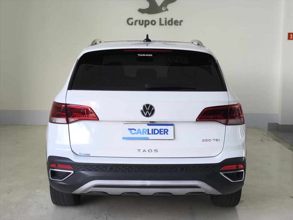 TAOS 1.4 250 TSI TOTAL FLEX HIGHLINE AUTOMÁTICO16