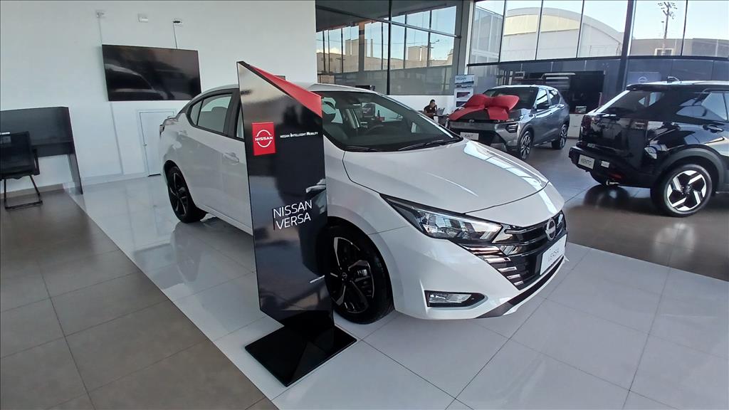 VERSA 1.6 16V FLEX EXCLUSIVE XTRONIC1