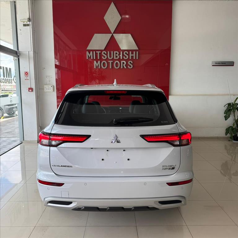 Mitsubishi-OUTLANDER-2.4 PHEV HPE-S S-AWC DHT