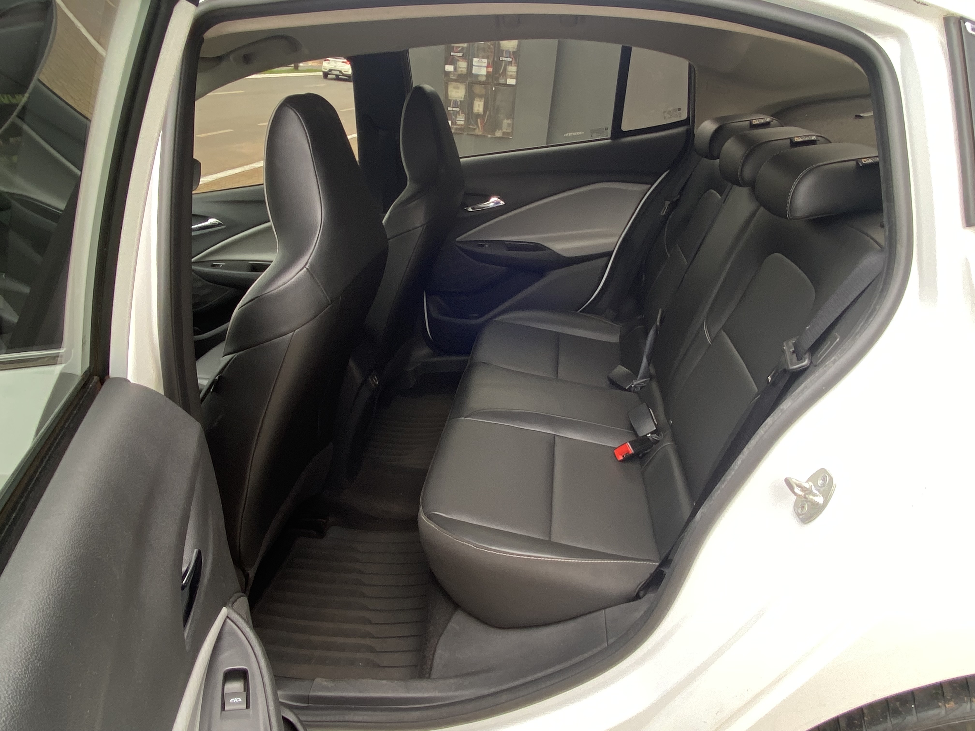 ONIX PLUS 1.0 TURBO FLEX PREMIER AUTOMÁTICO8