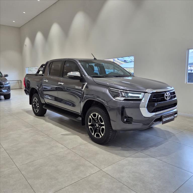 HILUX 2.8 D-4D TURBO DIESEL CD SRV 4X4 AUTOMÁTICO0