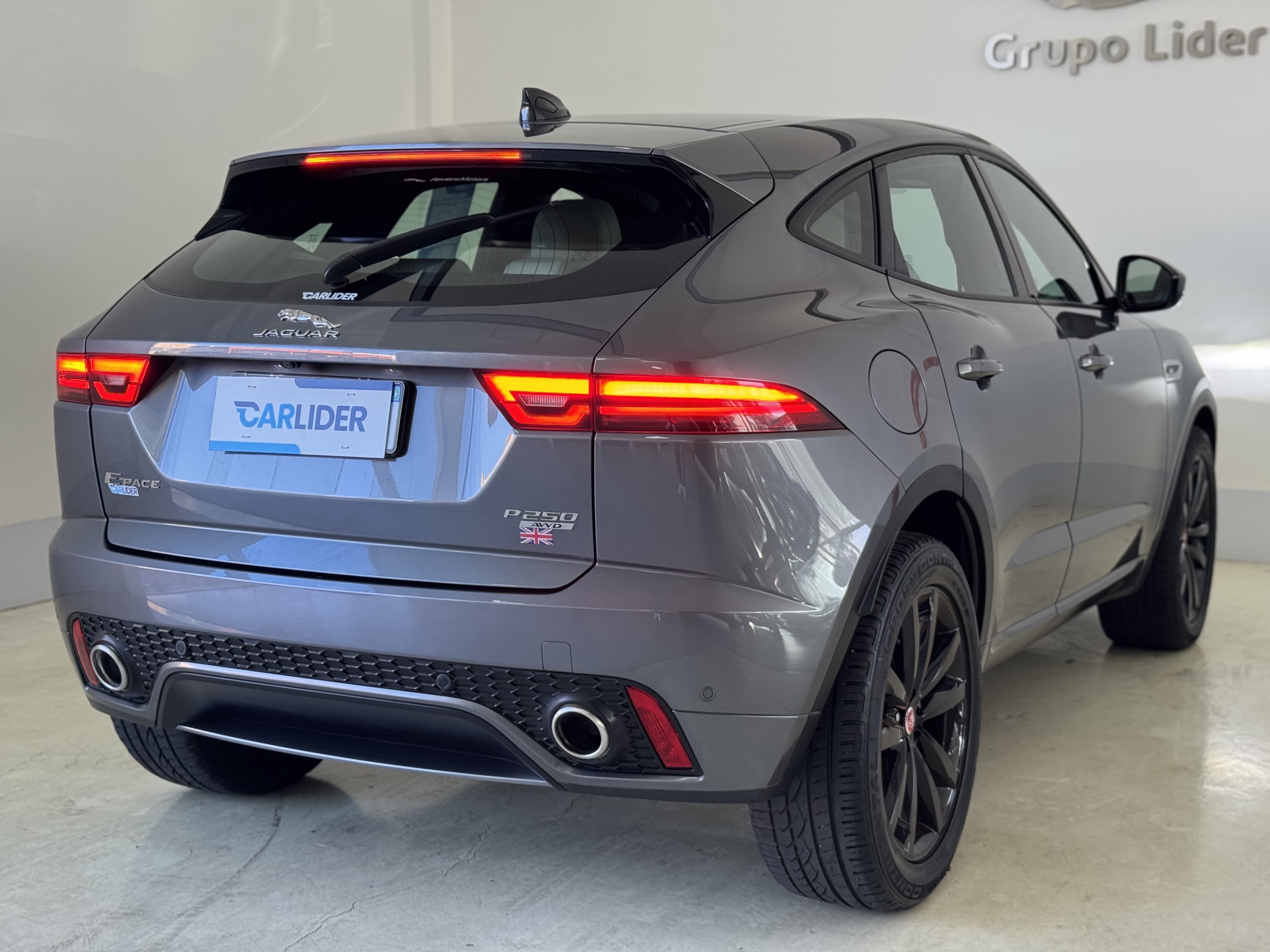 E-PACE 2.0 16V P250 FLEX R-DYNAMIC S AWD AUTOMÁTICO3