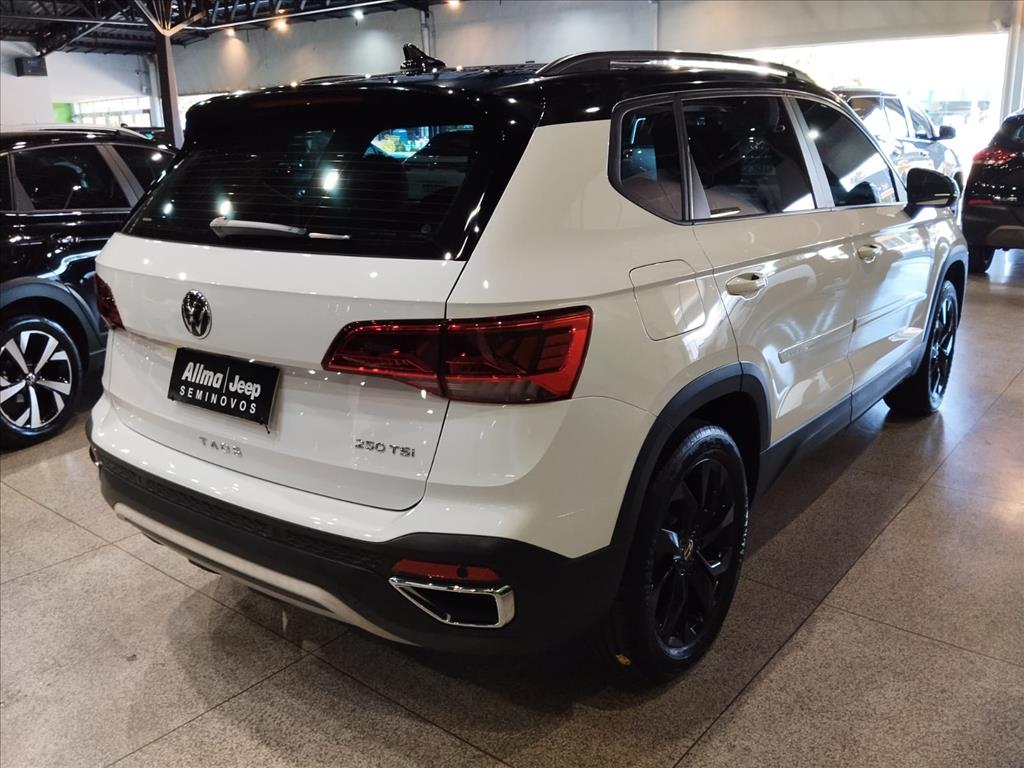 TAOS 1.4 250 TSI TOTAL FLEX COMFORTLINE AUTOMÁTICO4